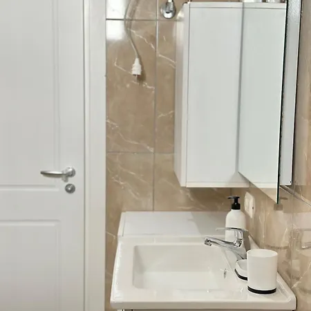 Spacious Lovely Apartament