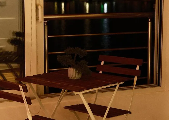 Apartment Spacious Lovely
